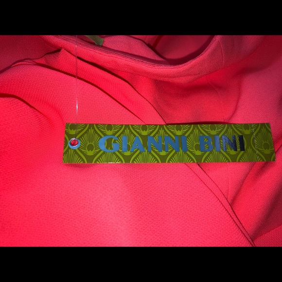 One shoulder pink dress! - Picture 4 of 6